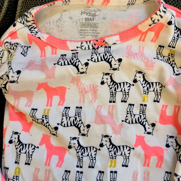 Simple Joy’s by Carter’s pajama bundle 18 months - Picture 3 of 6